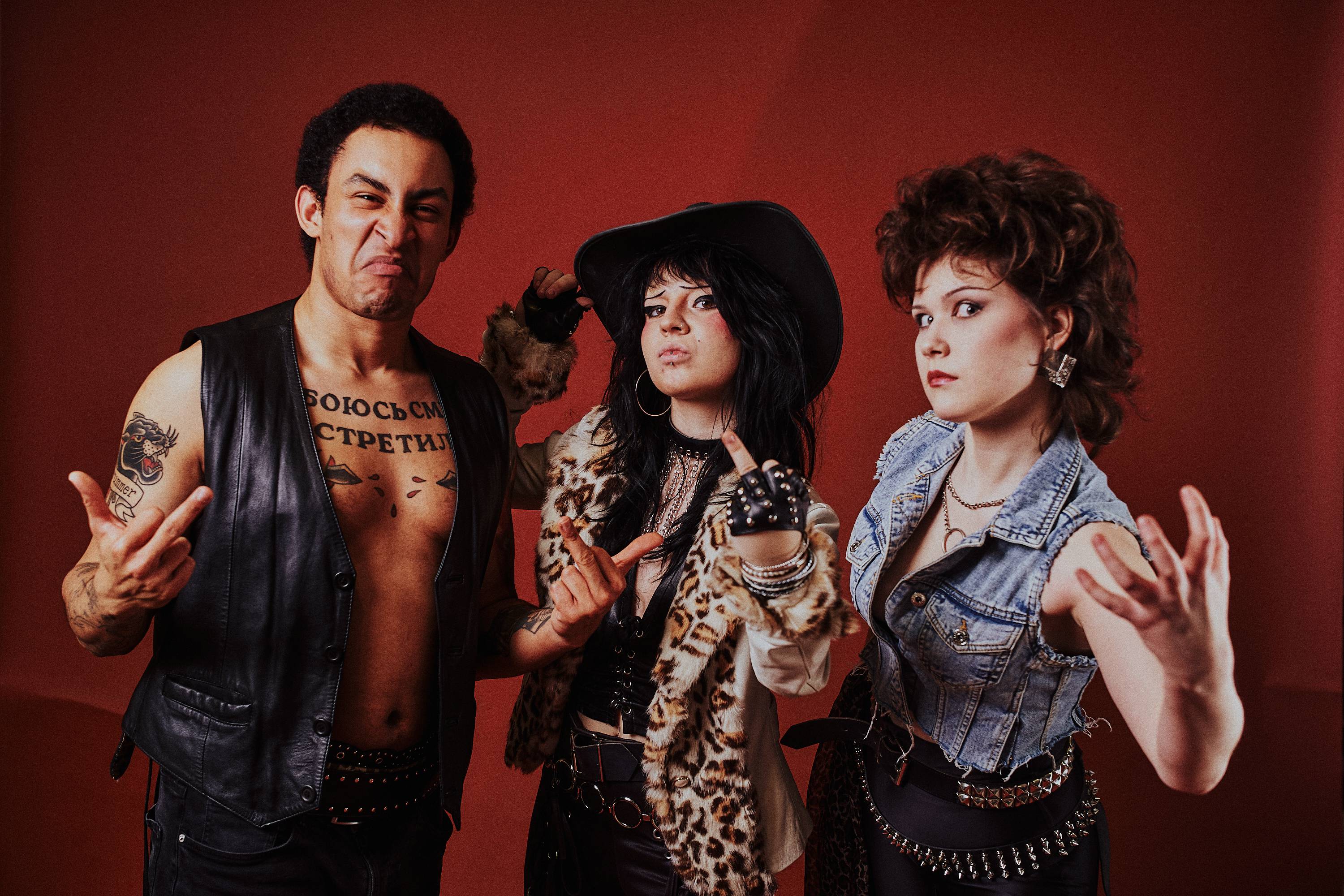 Red Ripper band - Sonya Cherri (guitars / vocals), Wanda Wicked (bass guitar) and Danny Dazzle (drums)
